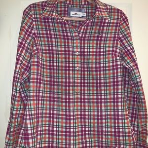 Vineyard Vine’s Women’s Button Down Blouse